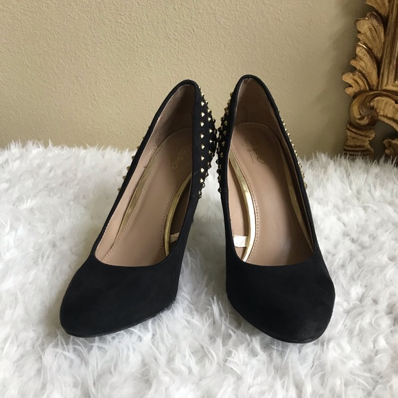 Mossimo black suede like gold studded heels - Picture 2 of 8